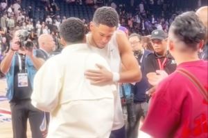 德文布克和中文布克！模仿布克网红获得布克签名球衣+拥抱合影