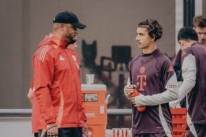 记者：尤文、多特有意拜仁18岁边锋利奇纳，球员合同明夏到期