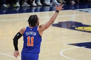 迈克-布朗：布伦森家教肯定特别好 他的职业态度非常棒