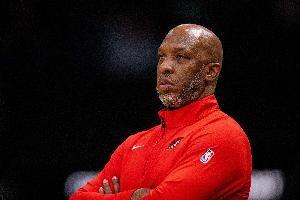 媒体人：开拓者几乎拿下比赛 在球队习惯赢球之前 一切都只是雏形