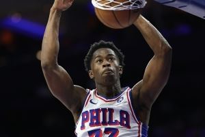 埃奇库姆近3战场均25分5.7板6助攻 投篮命中率50% 三分命中率40%